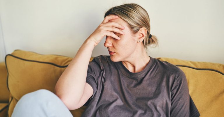 anxiety ear fullness feeling